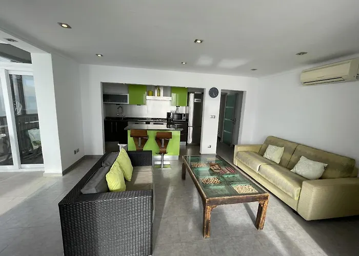 Appartement Front De 34 *