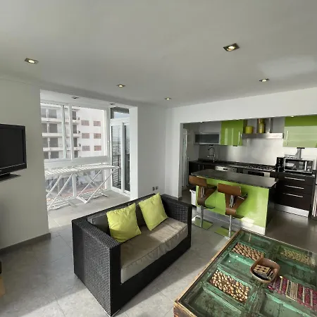 Front De 34 Apartman Roses