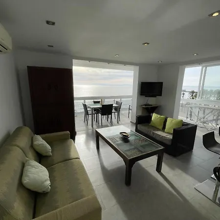 Front De 34 Apartment